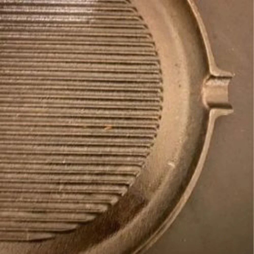 Cast Iron Skillet/Pan with Grilling Grooves [Item 362]